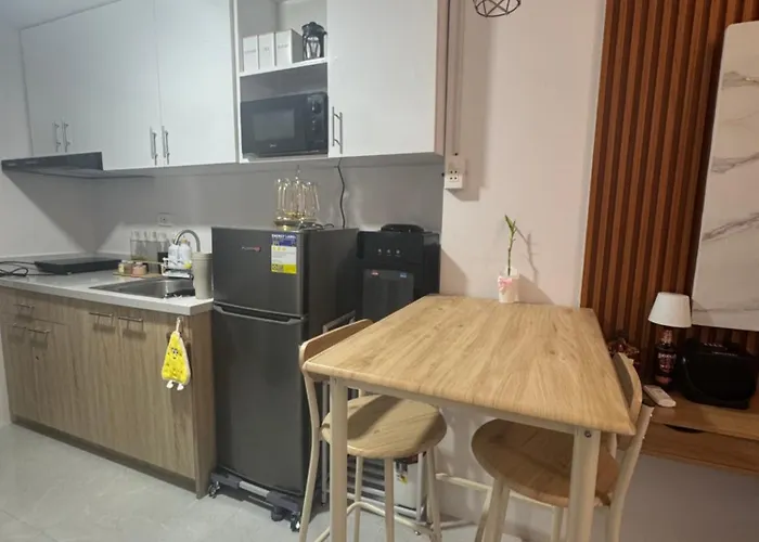 Staycation Hub * Mandaue